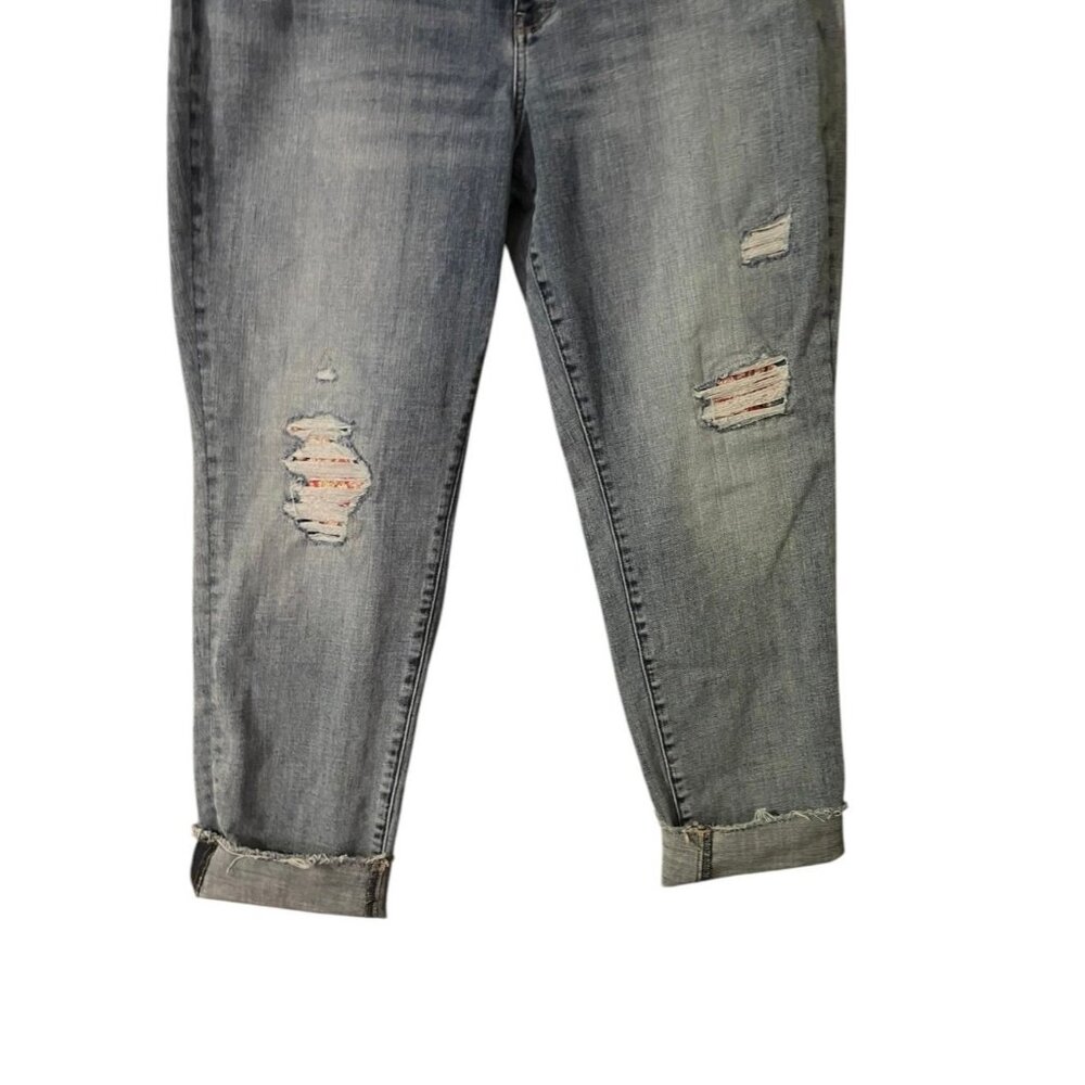 White House Black Market Girlfriend‎ Jeans - Picture 2 of 9